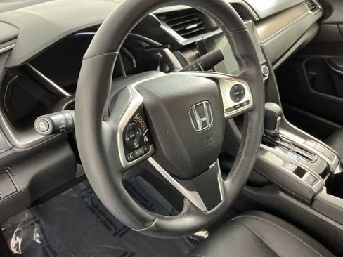 Used 2018 Honda Civic Touring image 35