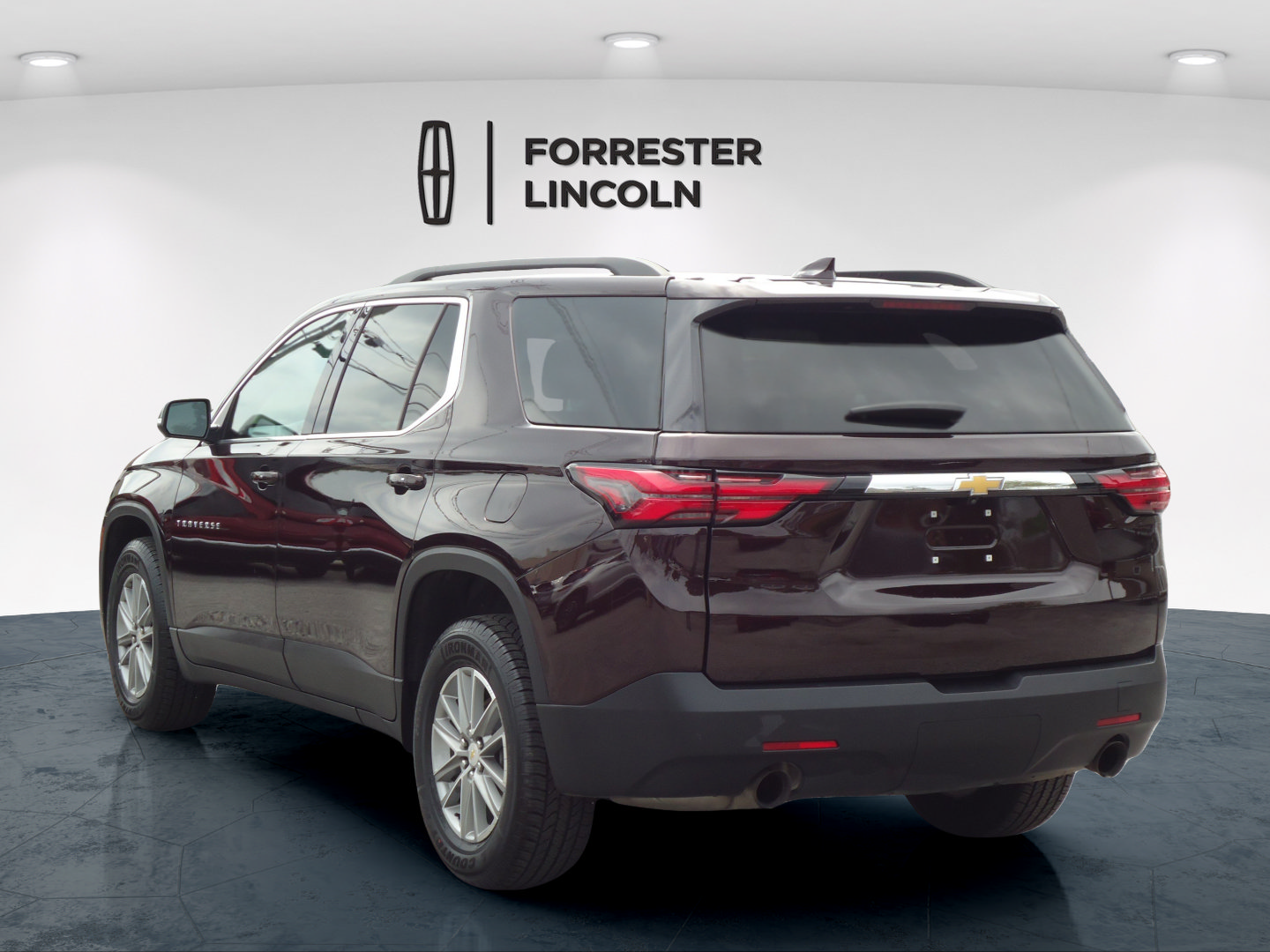 Used 2023 Chevrolet Traverse LT AWD/4WD image 5