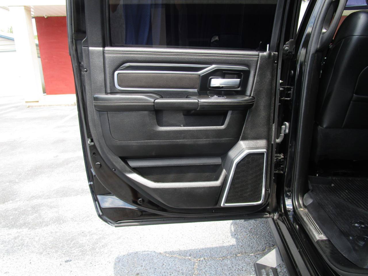 Used 2022 RAM 2500 Laramie w/ Night Edition AWD/4WD image 24