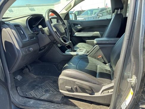 Used 2016 Chevrolet Colorado LT w/ Luxury Package, Chrome RWD image 3