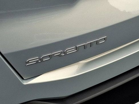 New 2026 Kia Sorento LX image 5