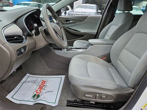 Used 2020 Chevrolet Malibu LT image 9