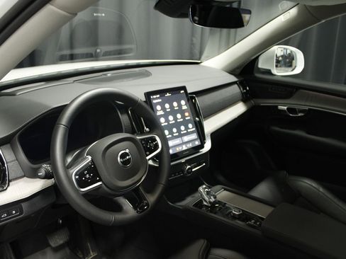 Used 2025 Volvo XC90 T8 Ultra image 28