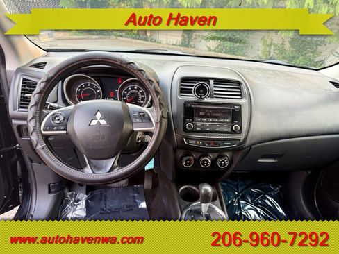 Used 2015 Mitsubishi Outlander Sport ES AWD/4WD image 9