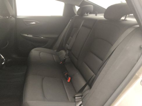 Used 2022 Chevrolet Malibu LT FWD image 18