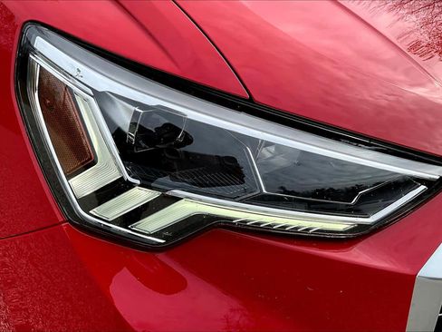 Used 2024 Audi Q3 2.0T Premium image 26