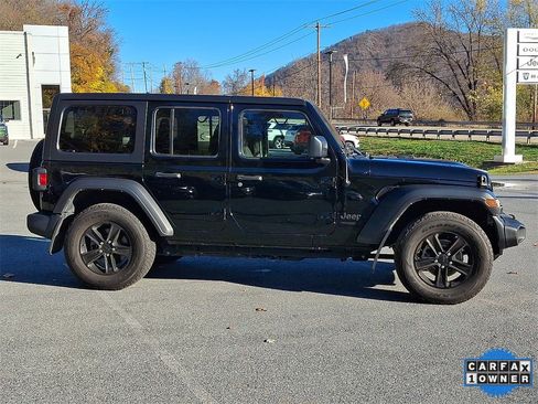 Used 2021 Jeep Wrangler Unlimited Sport image 10