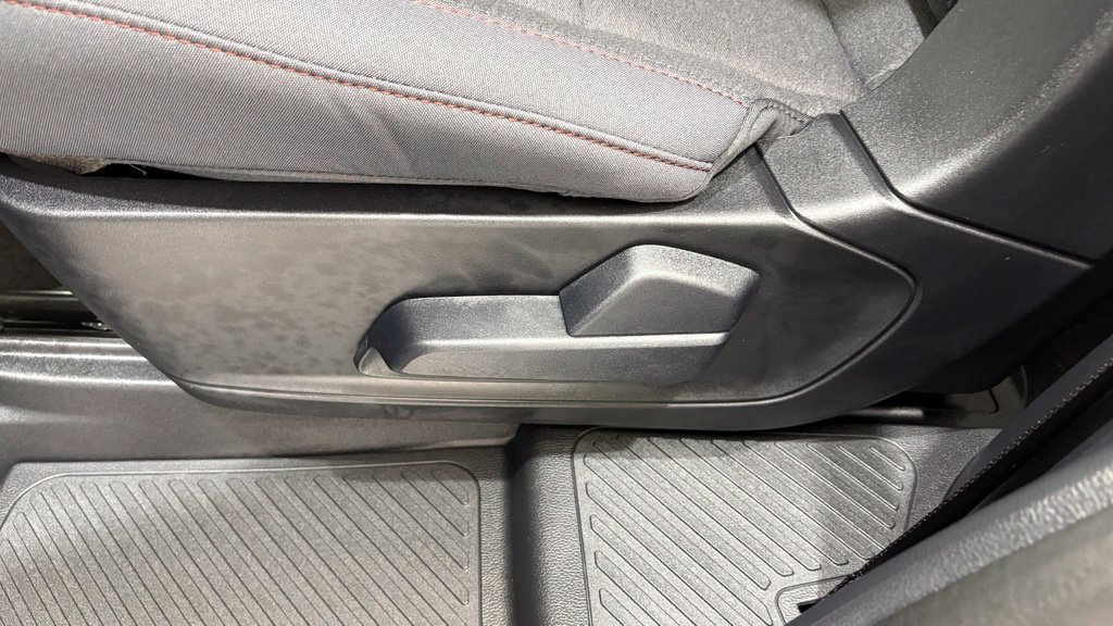 New 2026 Ford Explorer Active AWD/4WD image 19