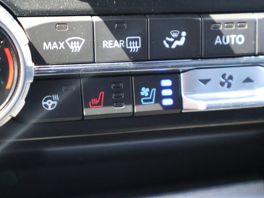 Used 2022 Ford F150 Lariat w/ Equipment Group 502A High AWD/4WD image 35