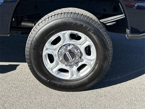 Used 2025 Ford F250 XLT image 12