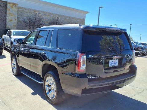 Used 2017 GMC Yukon SLE w/ SLE Value Package image 25