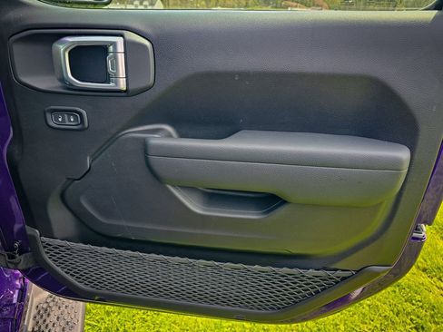 Certified 2026 Jeep Wrangler Sport AWD/4WD image 34