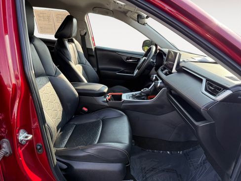 Used 2023 Toyota RAV4 Adventure image 19