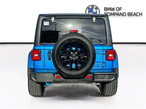 Used 2022 Jeep Wrangler Unlimited Sahara image 6