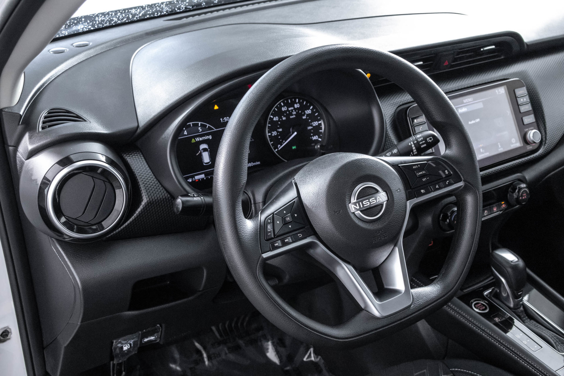 Used 2022 Nissan Kicks SV FWD image 32
