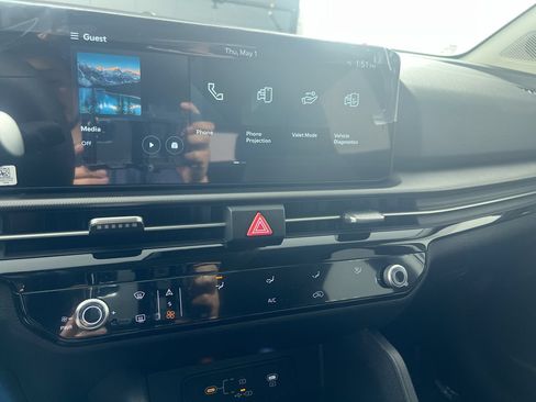 New 2026 Kia Sportage LX w/ LX Convenience Package FWD image 26