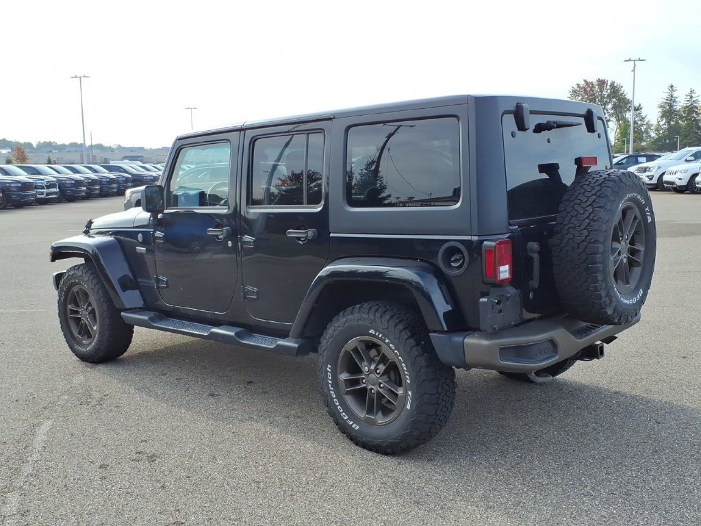 Used 2016 Jeep Wrangler Unlimited Sahara AWD/4WD image 6