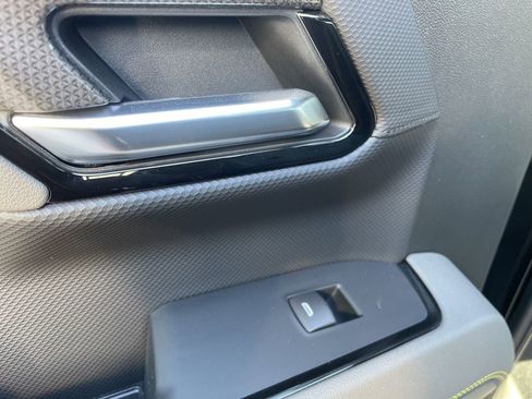 Used 2025 Chevrolet Silverado 1500 ZR2 w/ Technology Package image 46