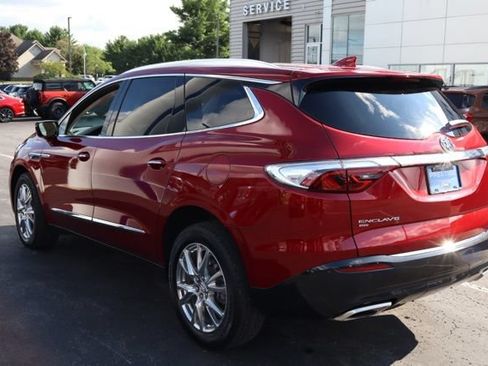 Used 2023 Buick Enclave Essence w/ Experience Buick Package AWD/4WD image 6