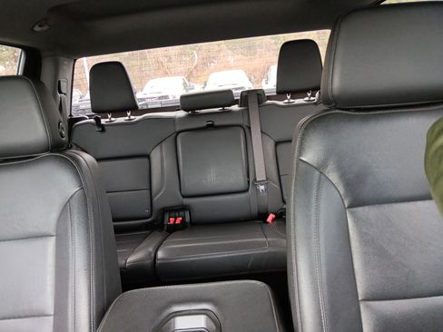 Used 2024 GMC Sierra 1500 SLT image 16