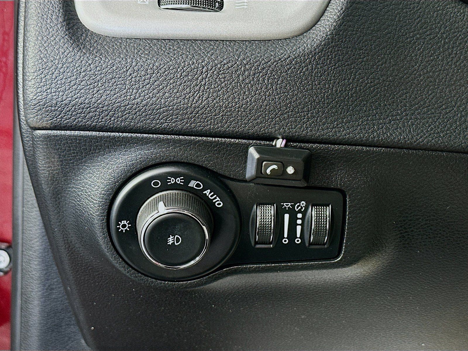 Used 2021 Jeep Compass Latitude w/ Sun and Sound Group FWD image 10