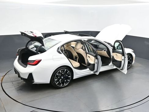 New 2026 BMW 330i Sedan w/ M Sport Package image 49