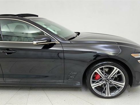 Used 2025 Genesis G70 2.5T w/ Sport Prestige Package image 7