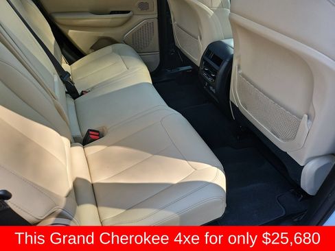 Used 2024 Jeep Grand Cherokee Limited 4xe AWD/4WD image 32