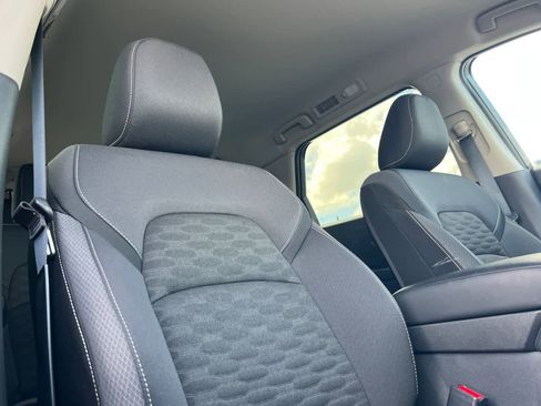 Used 2025 Nissan Pathfinder S image 20