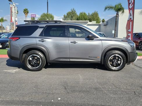 Used 2025 Nissan Pathfinder Rock Creek image 33