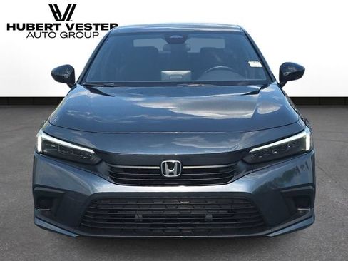 Used 2024 Honda Civic Sport image 3