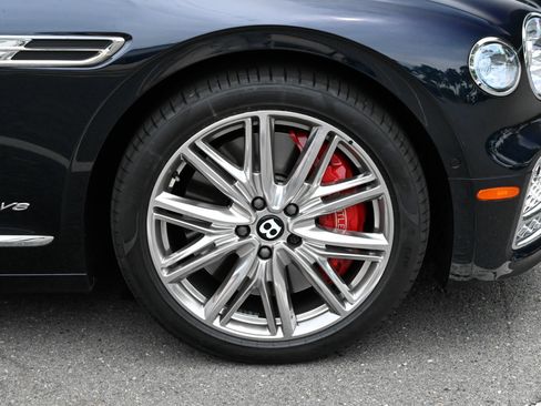 Used 2022 Bentley Flying Spur V8 AWD/4WD image 12
