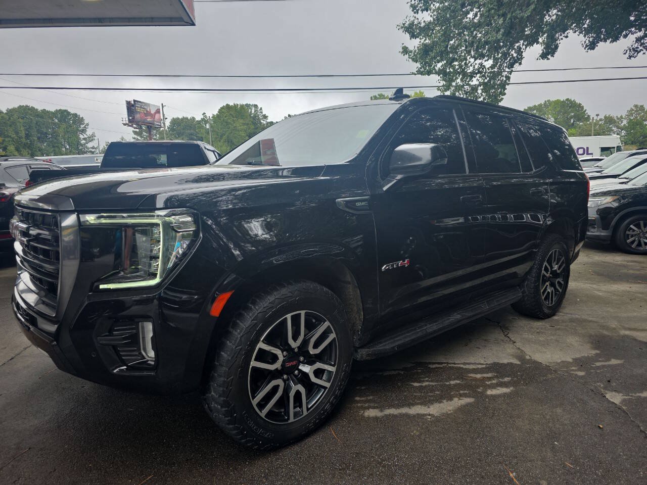 Used 2021 GMC Yukon AT4 AWD/4WD image 2
