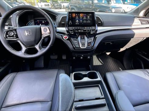 Used 2023 Honda Odyssey Touring image 20