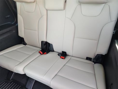 New 2025 Kia Telluride S image 20