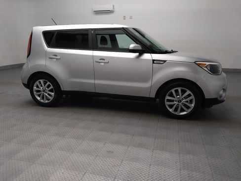 Used 2017 Kia Soul + w/ Audio Package image 11