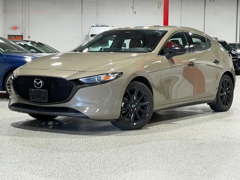 Used 2024 MAZDA MAZDA3 s AWD/4WD image 2