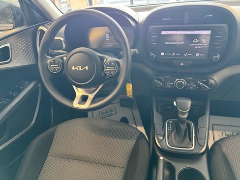 Used 2023 Kia Soul LX w/ Option Group 015 FWD image 20