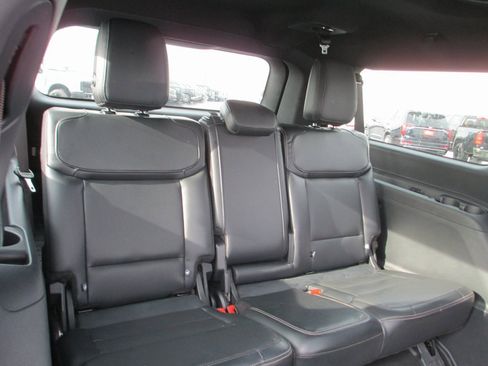 Used 2025 Ford Expedition Max Platinum w/ Stealth Appearance Package image 28