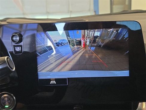 Used 2023 Chevrolet Corvette Stingray Convertible w/ Z51 Performance Package image 17