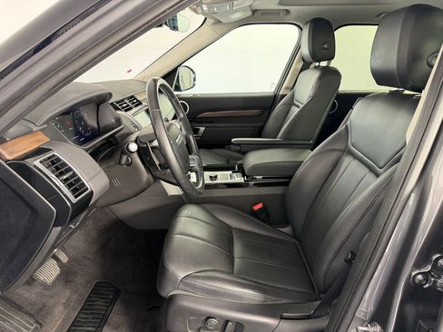 Used 2018 Land Rover Discovery HSE AWD/4WD image 5