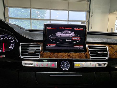 Used 2018 Audi A8 L 4.0T w/ Executive Package image 36