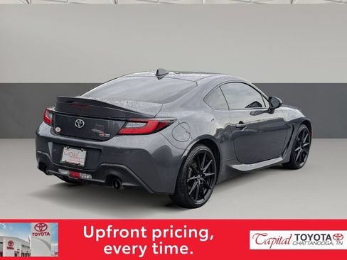 Used 2024 Toyota GR86 Premium RWD image 7