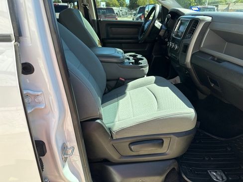 Used 2014 RAM 3500 Tradesman w/ Chrome Appearance Group image 14