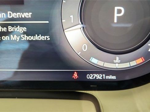 Used 2023 Land Rover Range Rover Long Wheelbase Autobiography image 36