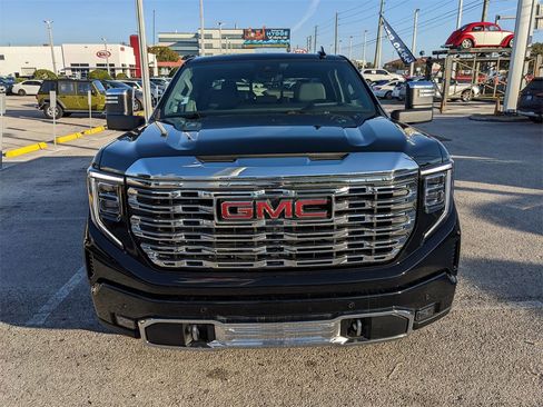 Used 2024 GMC Sierra 1500 Denali w/ Denali Reserve Package image 7