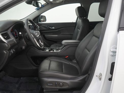 Used 2023 GMC Acadia SLT w/ Elevation Edition image 28