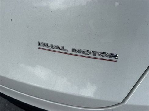 Used 2023 Tesla Model Y Performance image 27