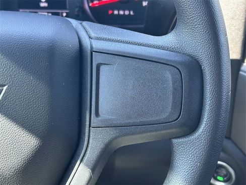 Used 2022 Chevrolet Silverado 1500 Custom image 35