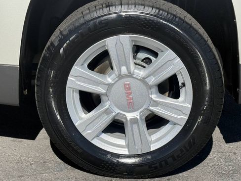 Used 2014 GMC Terrain SLE FWD image 14